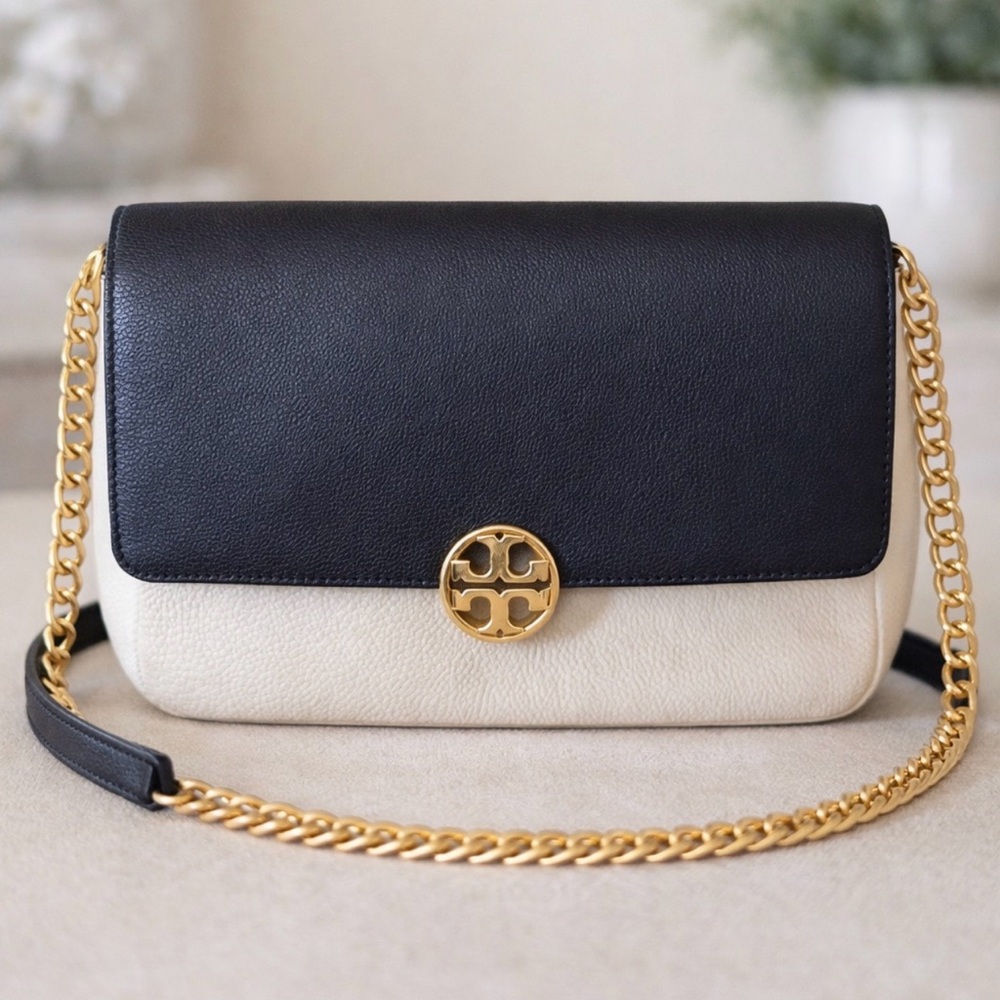 Tory Burch Two-Tone Leather Chain Shoulder Bag in Navy and Cream. Old money
